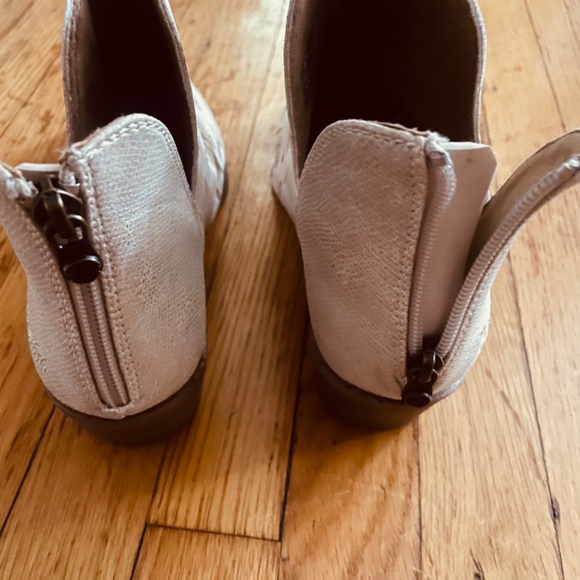 Booties - Picture 3 of 5